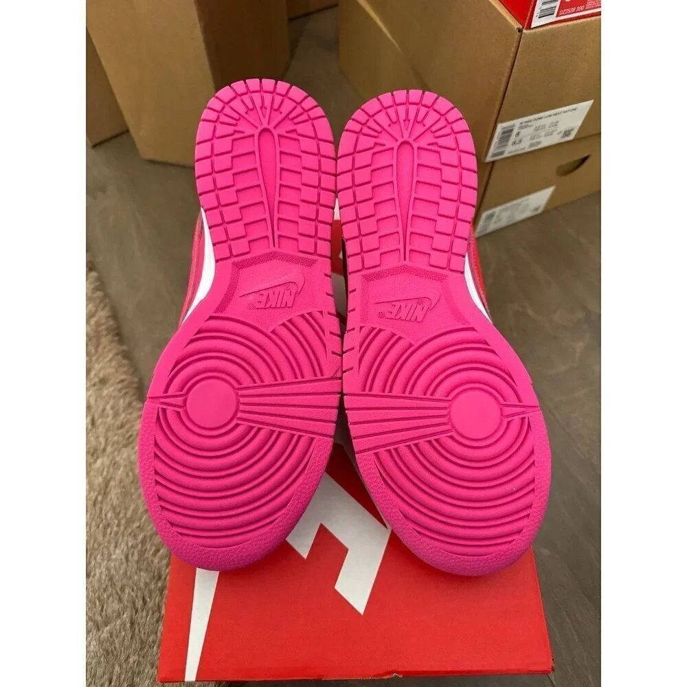 Nike dunk low hyper pink / white